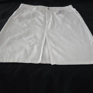 George Classic White Maxi Skirt